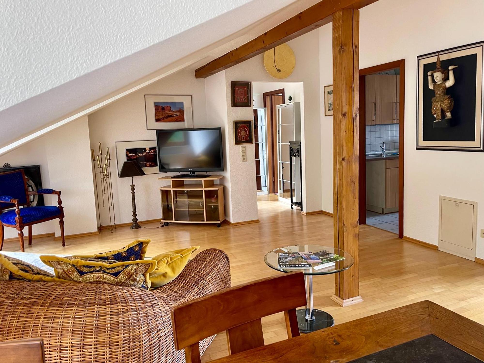 Wunderschoenes Grosses 3 Zimmer Apartament Zentrum Goldstadt Familienfreundlich Mit Garage Pforzheim Eksteriør bilde